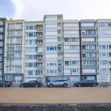 Apartment Spacious With Sea View