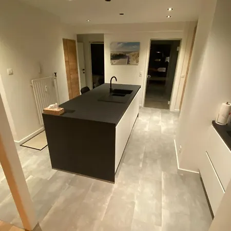 Apartment Spacious With Sea View